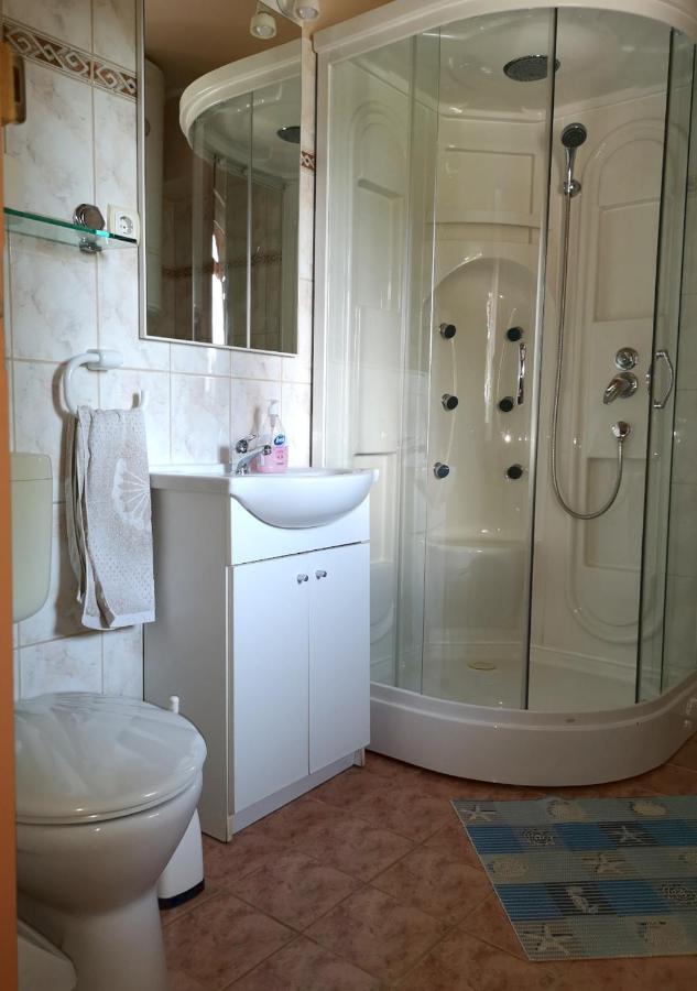 Vitorlas Apartmanhaz Siófok Zewnętrze zdjęcie