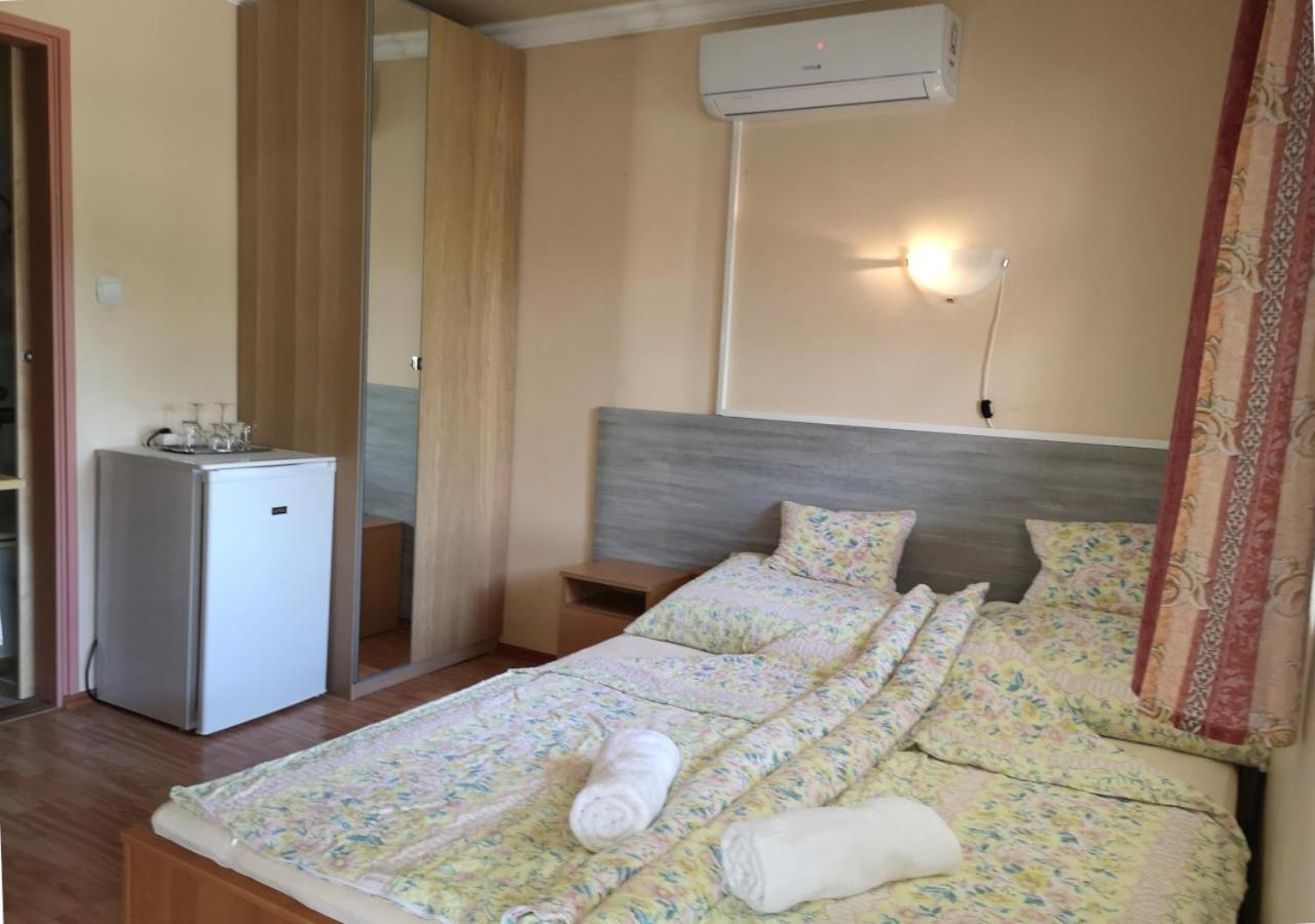Vitorlas Apartmanhaz Siófok Zewnętrze zdjęcie